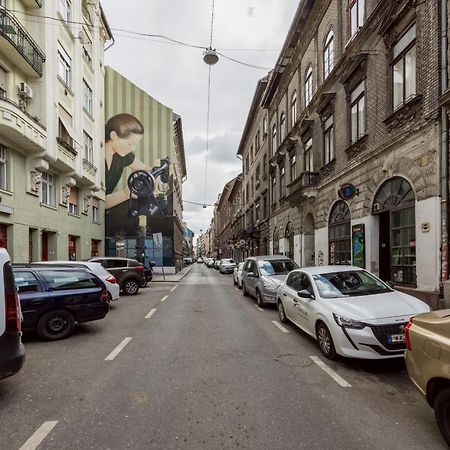 Sleek Downtown Living Apartman Budapest Kültér fotó