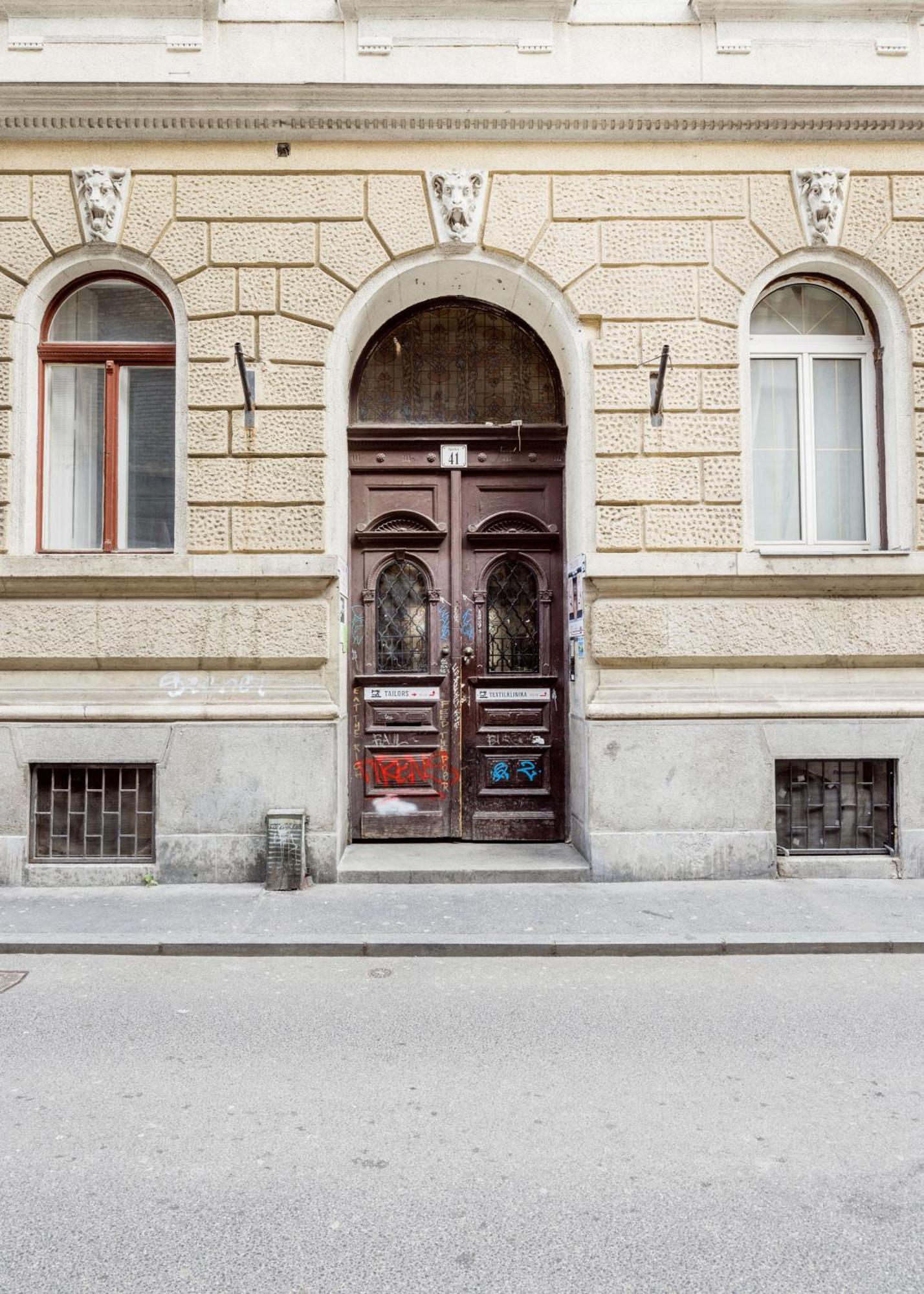 Sleek Downtown Living Apartman Budapest Kültér fotó